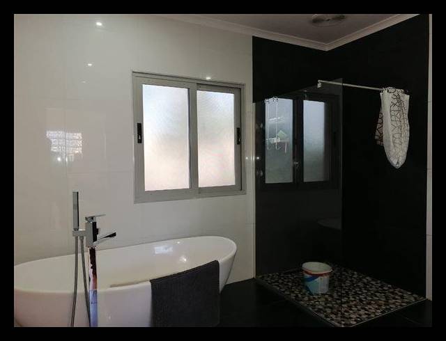 5 BEDROOM HOUSE FOR SALE IN MEER EN SEE